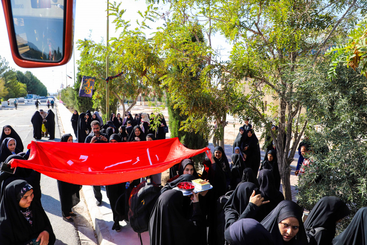 اعزام کاروانهای زیارتی دانشجویان دانشگاه بیرجند به پیادهروی اربعین حسینی 