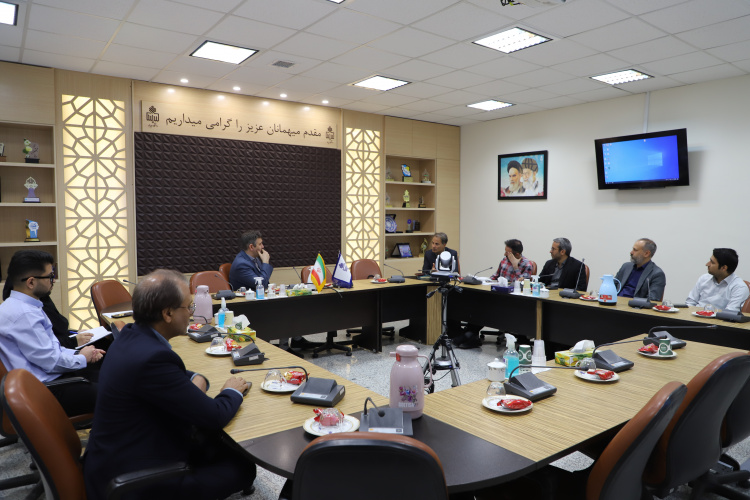 نشست هم‌اندیشی چالش‌ها، فرصت‌ها و راهکارهای توسعه همکاری دانشگاه با جامعه و صنعت برگزار شد