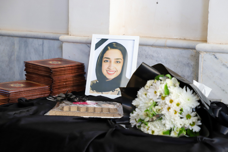 مراسم یادبود دانشجوی فقید «فاطمه قاسم‌زاده طرقدری» در دانشگاه بیرجند برگزار شد